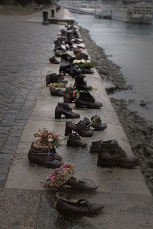 Budapest - the Shoes on the Danube memorial