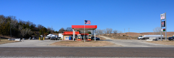 Road-195- I70 at KS156-D & S Oil Co
