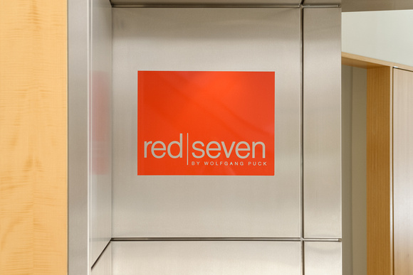 Red Seven sign